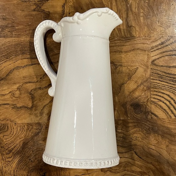 White Ceramic Crown Pitcher Vase Vintage Style Farmhouse Cottagecore Décor - Picture 4 of 7